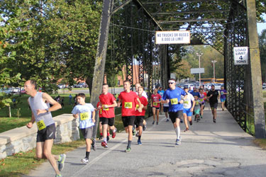 people running