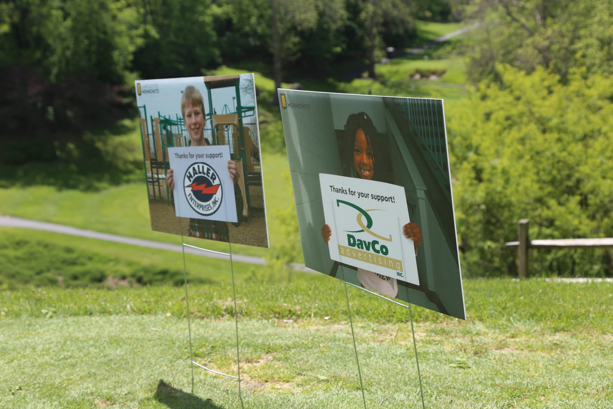 golf tee sponsor signs, daveco & haller enterprises