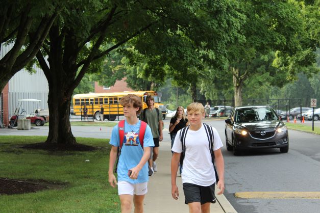 Students walking into school