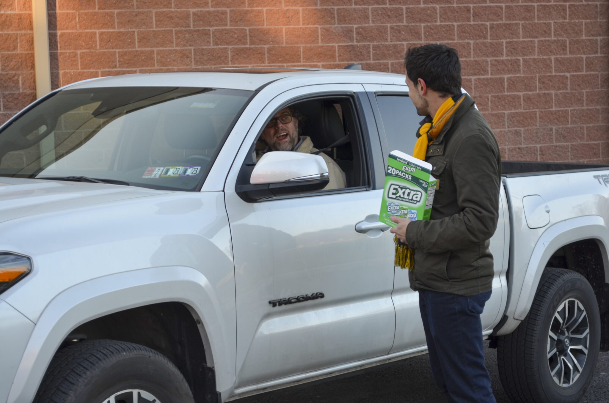 LM staff talking to parent during morning drop off.