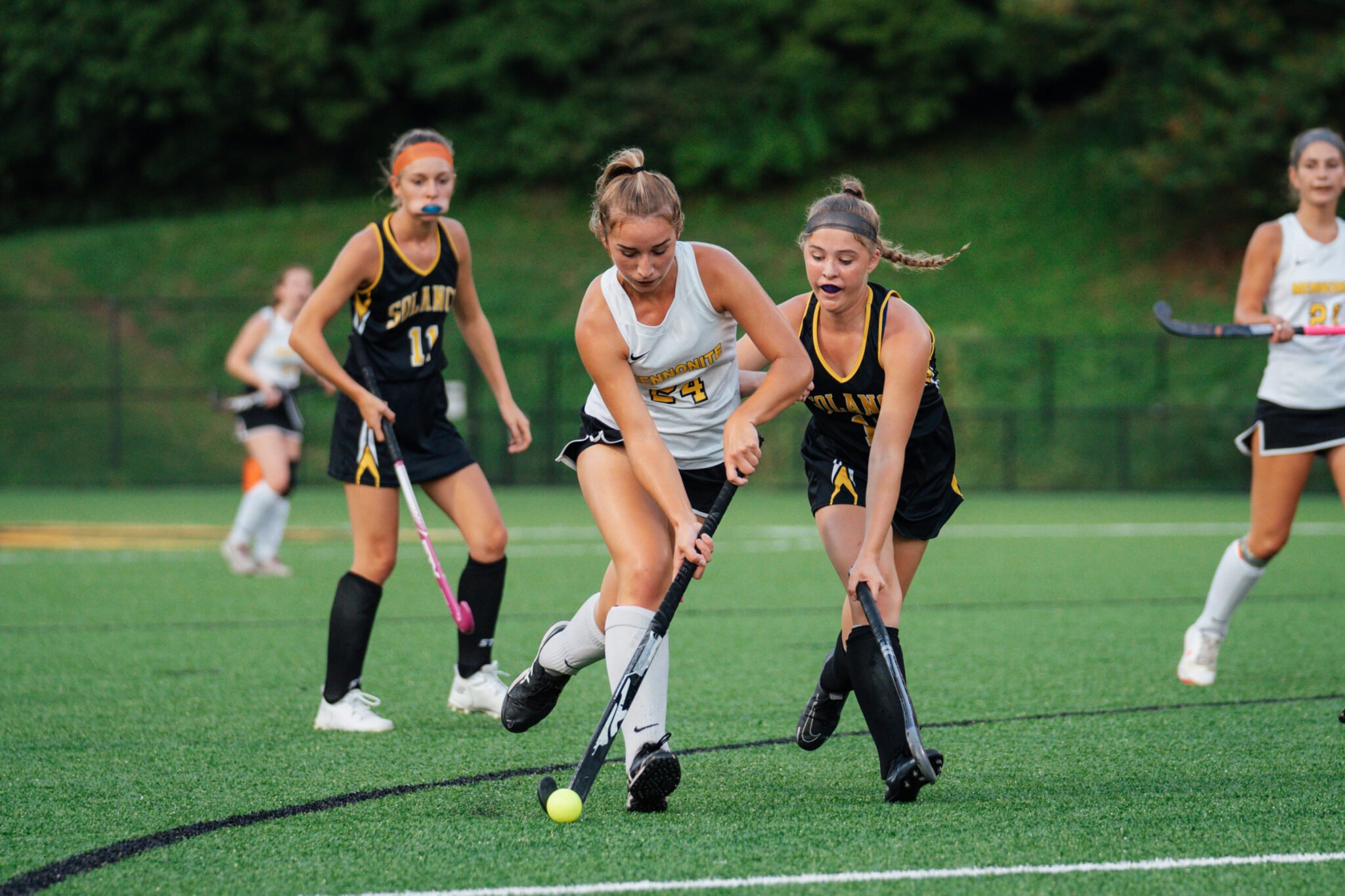 Girls Field Hockey players