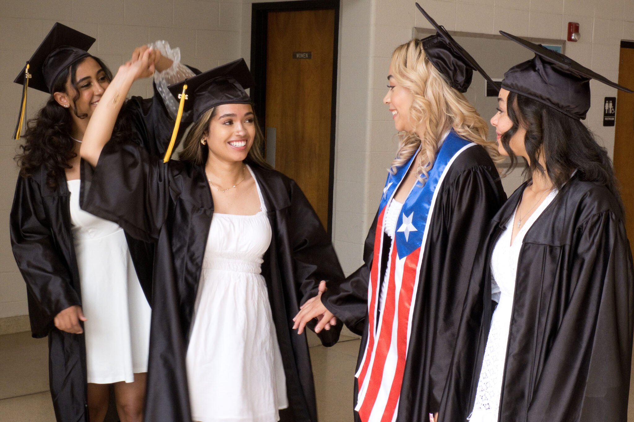 4 LM students at graduation