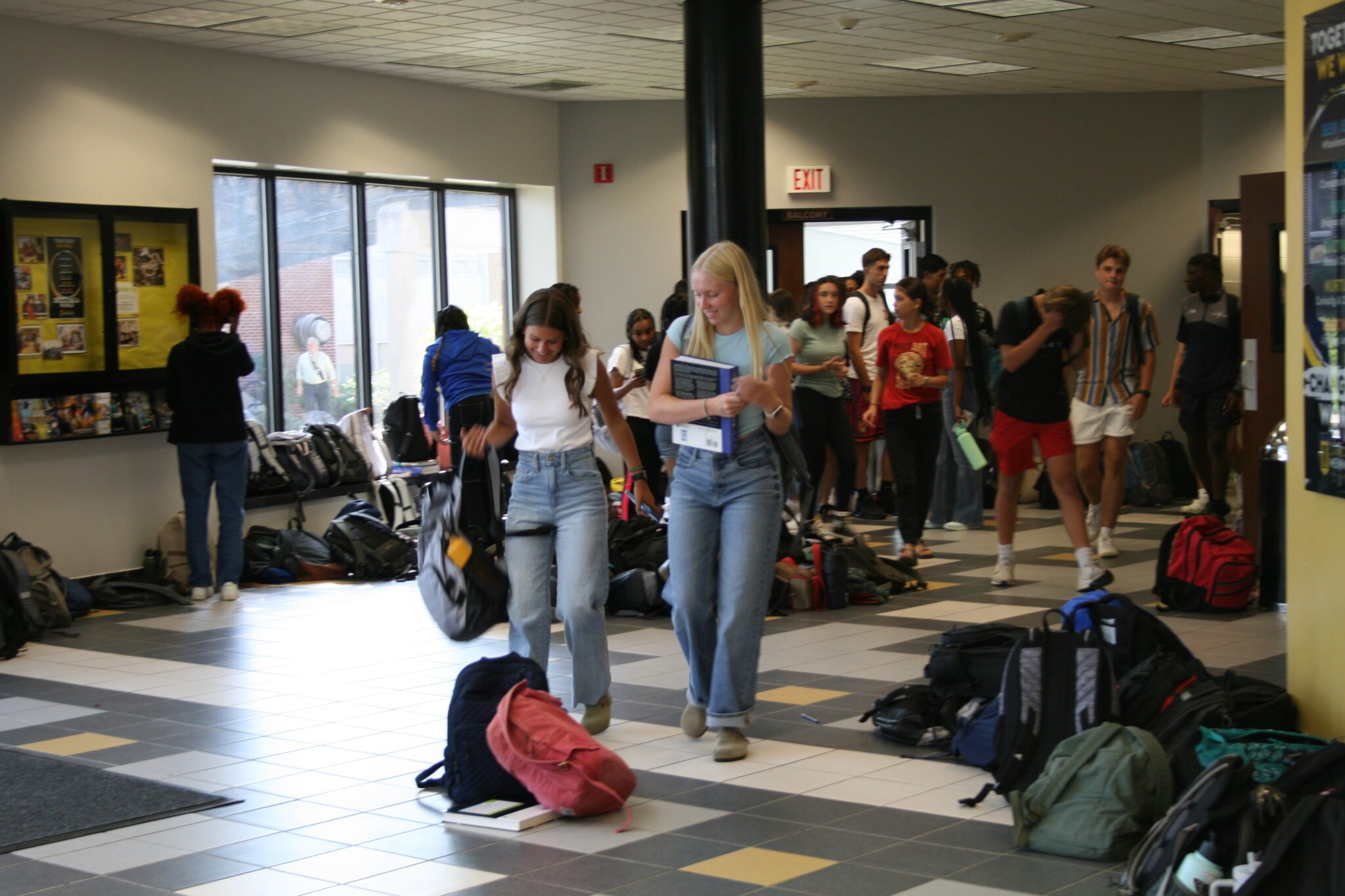 High school students going into Chapel