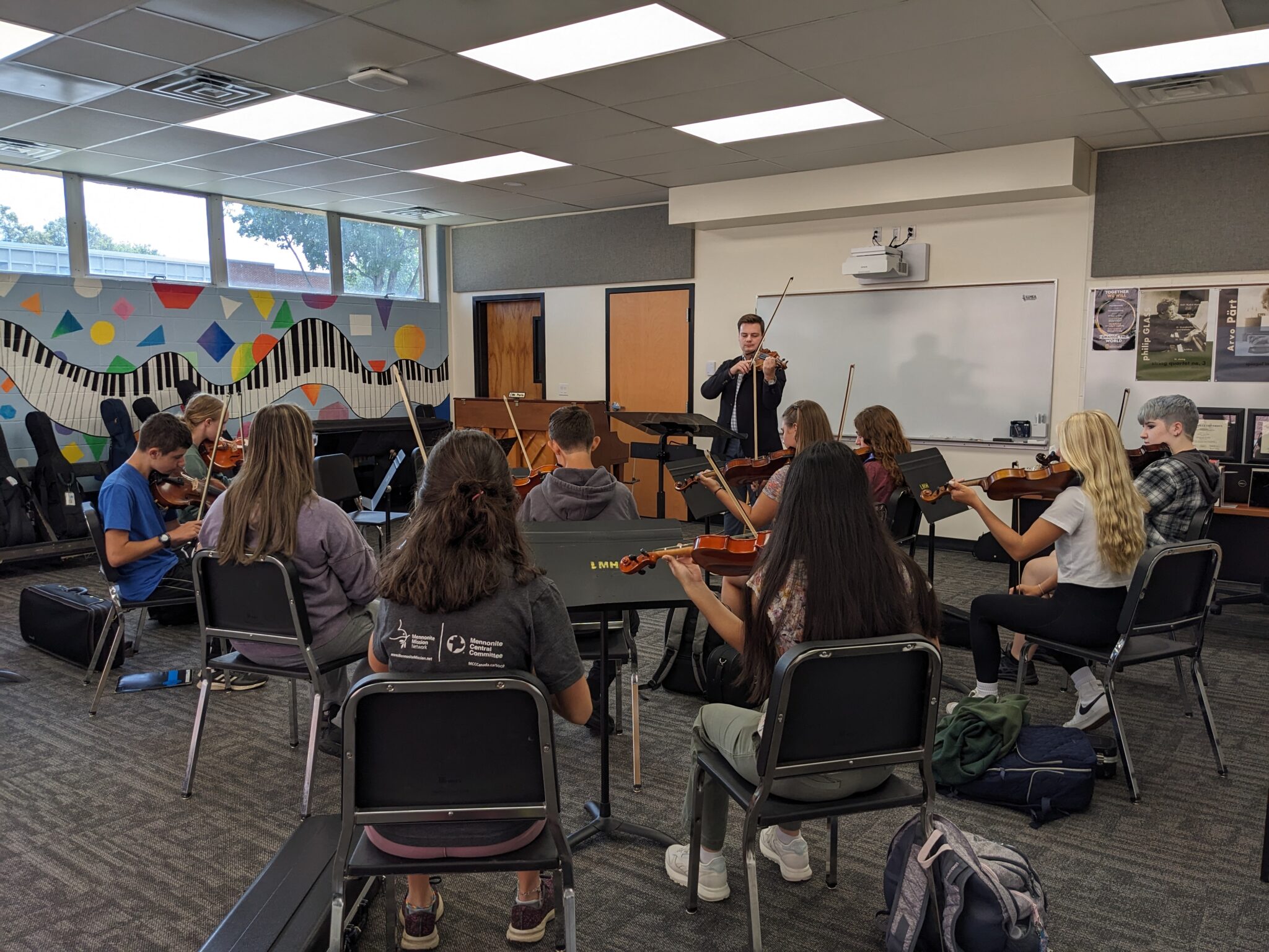 students in violin class