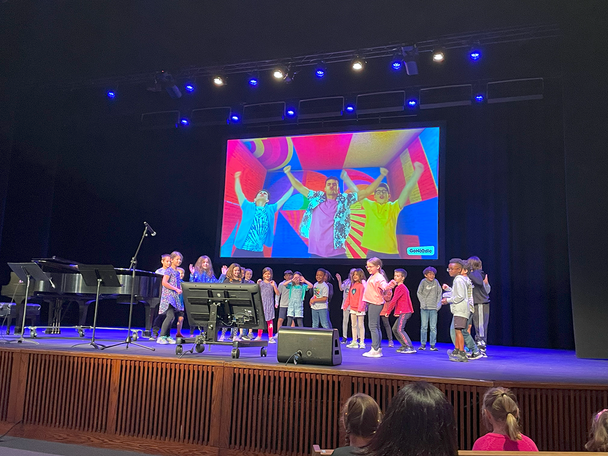 Students signing at chapel