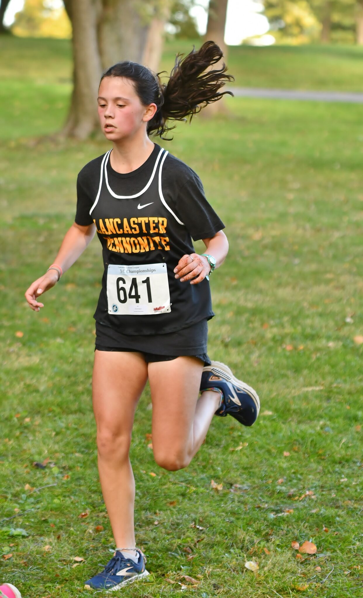 LM cross country runner