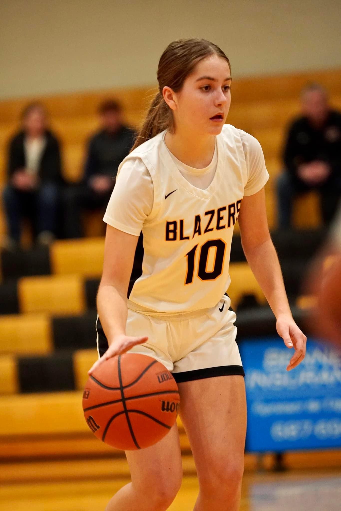 LM girls basketball player
