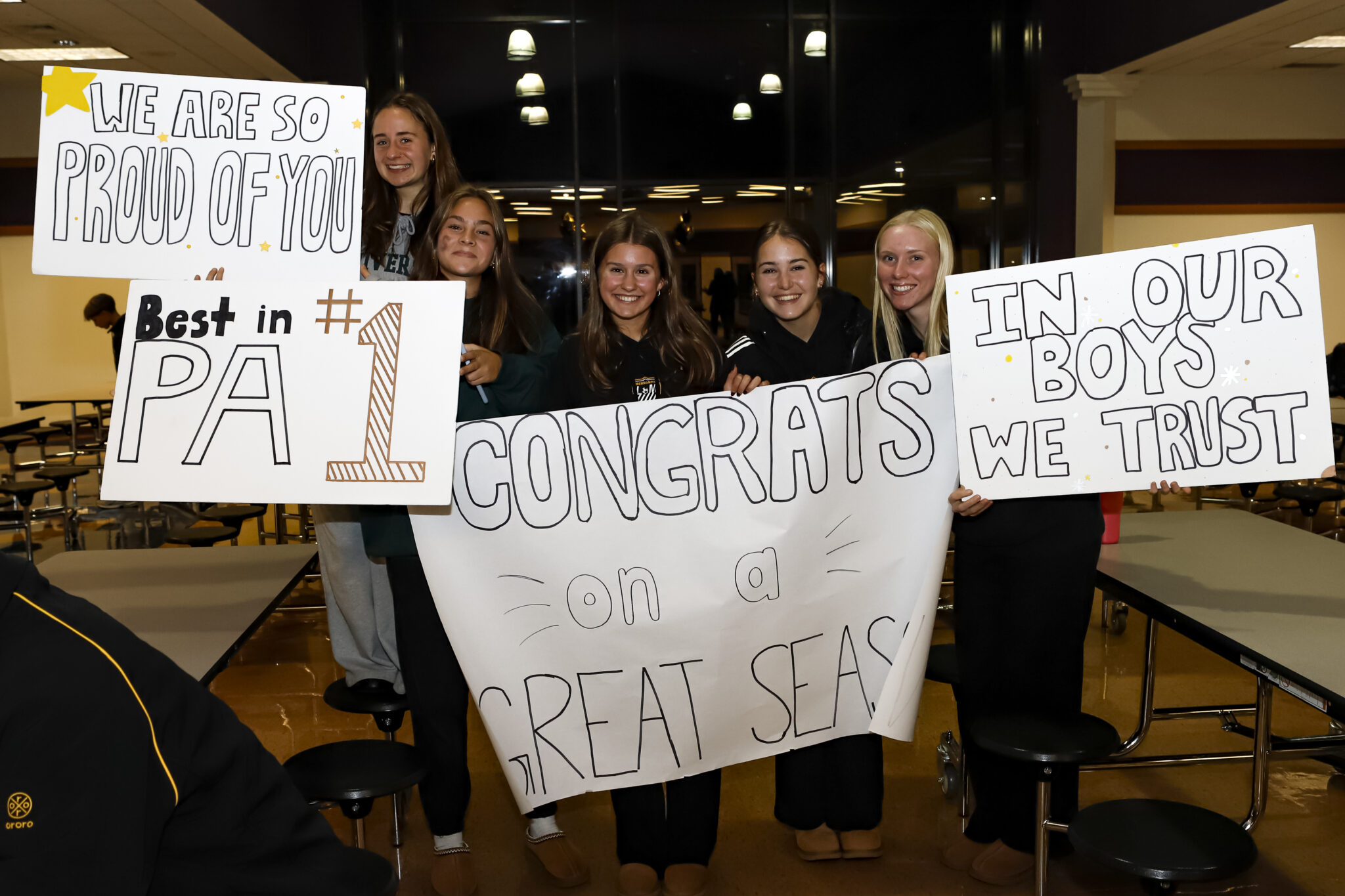 LM Students holding up signs