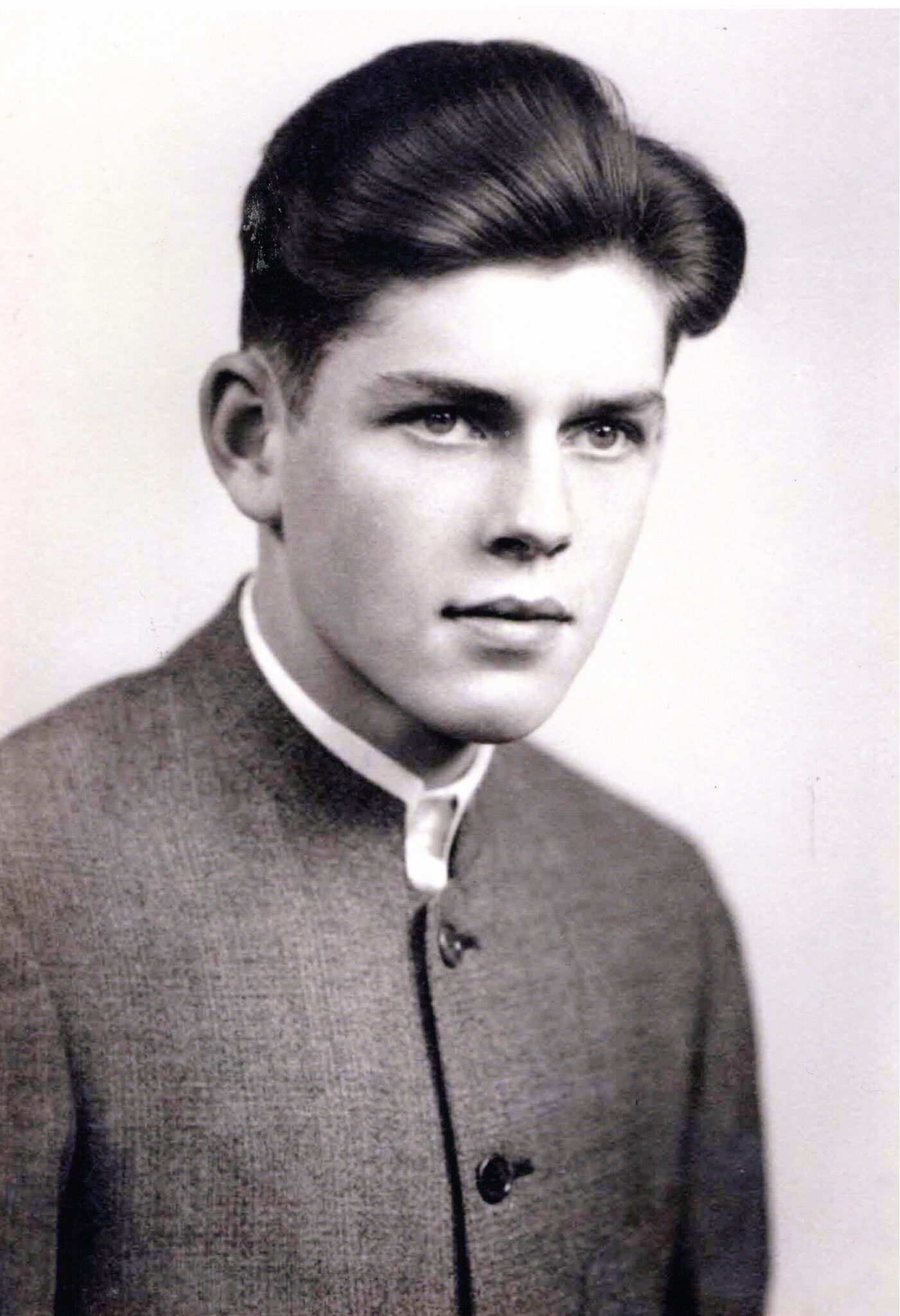 1948 Graduation picture First plain coat